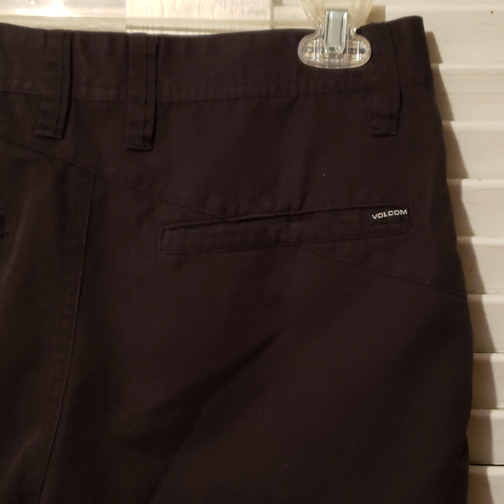 Volcom Shorts - Picture 3 of 6